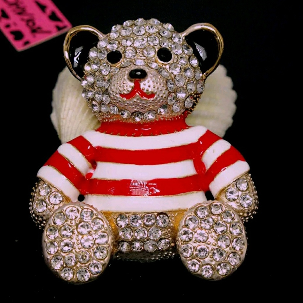 Gorgeous Rhinestone Teddy Bear Pin
